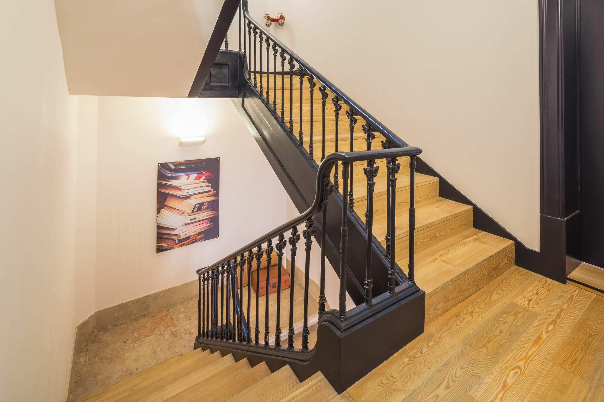 Almaria Ex Libris Chiado Apartment Lisbon Bagian luar foto