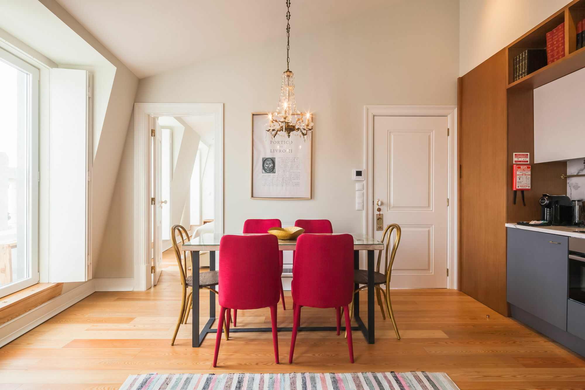 Almaria Ex Libris Chiado Apartment Lisbon Bagian luar foto